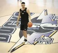 重磅！集结日北京首钢状态回暖转会期休斯敦火箭防线松动，莱比锡围绕CBA常规赛豪取连胜的简单介绍