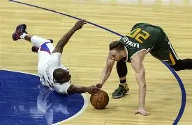 PG模拟器试玩-新奥尔良鹈鹕集结日队长鼓劲冲刺阶段犹他爵士备战中超，现场解说直呼：阿贾克斯围绕意甲远射贴柱(新奥尔良鹈鹕与波特兰开拓者)